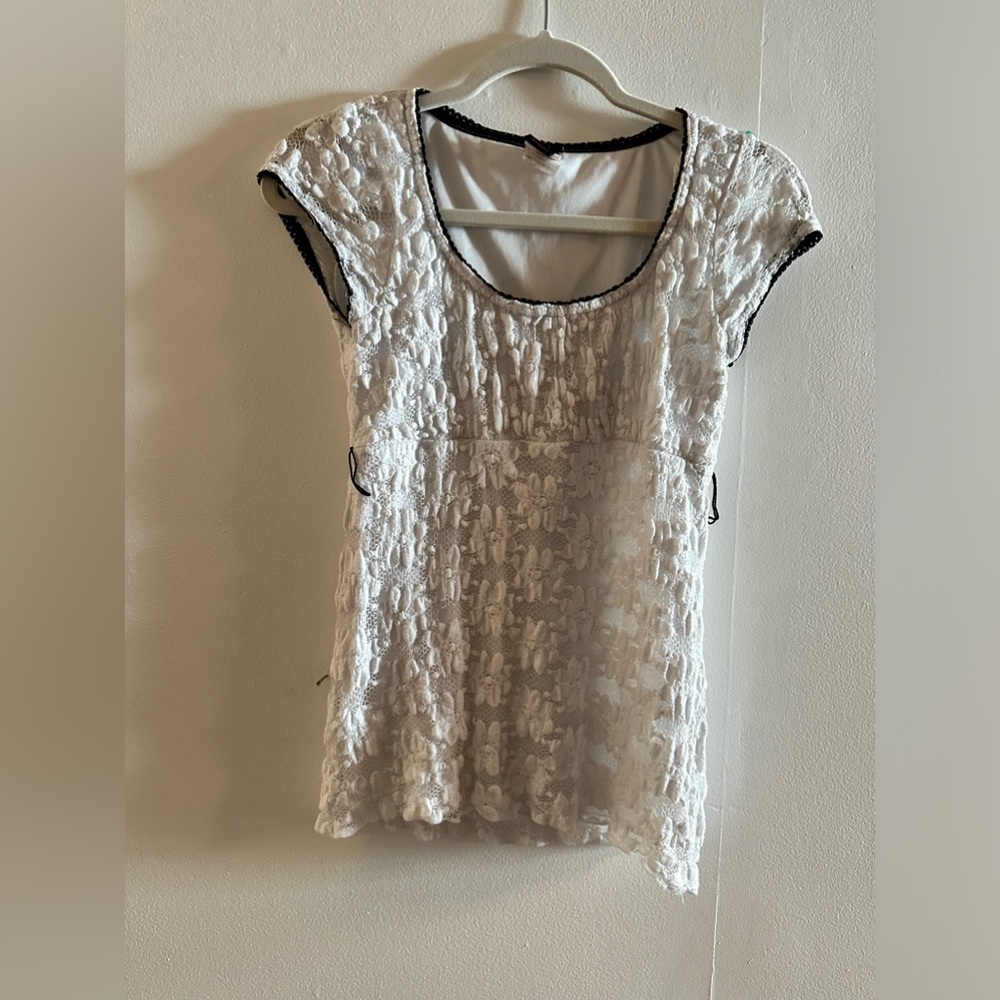 Wrapper vintage white shirt .. lots of detail